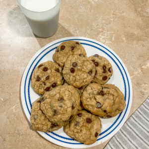 soft and chewy oatmeal chocolate chip cookies